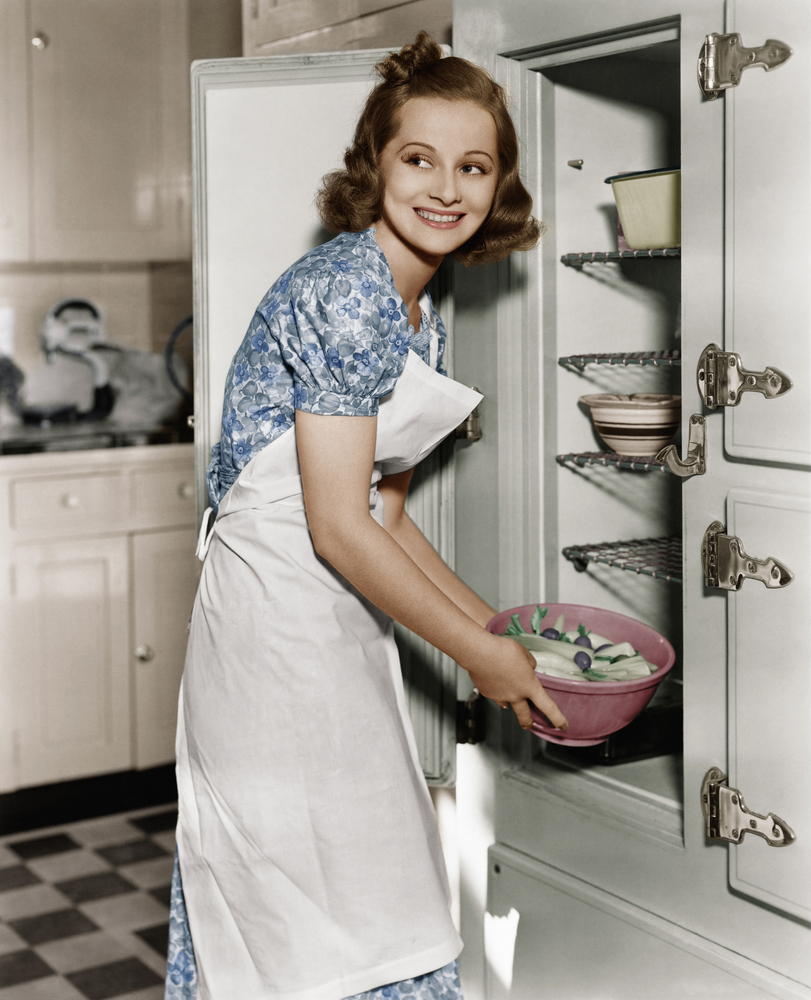 Traditional image of women in kitchen