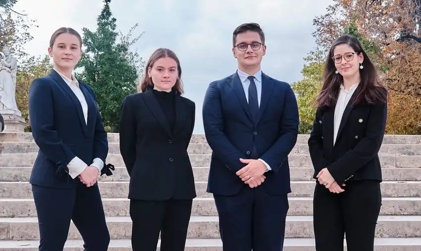 Anna Royneau, Canelle Etchegorry, Alex Vézina et Inès Sedrati