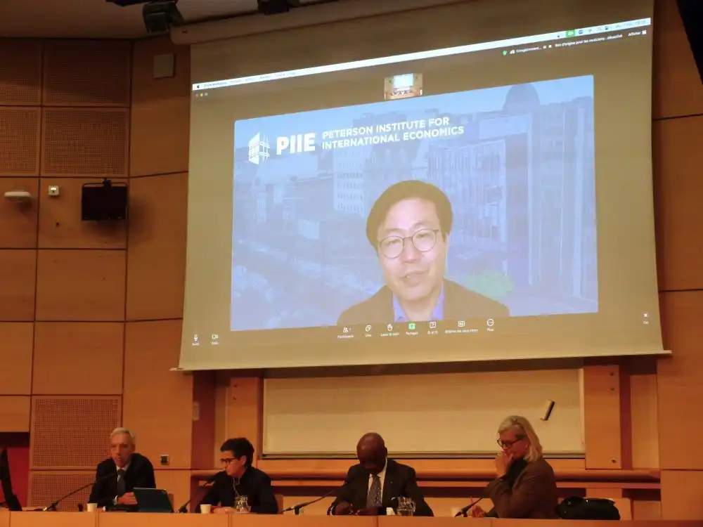 From left to right: João Cravinho, Arancha Gonzalez, Donald Kaberuka, Ursula Plassnik and Yeo Han-koo (online)