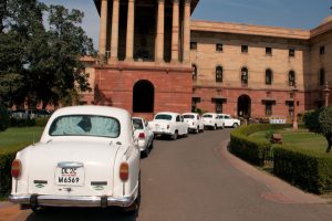 White car fetish, The Rajpath, New Delhi by Christian Haugen Suivre, CC BY 2.0, Flickr